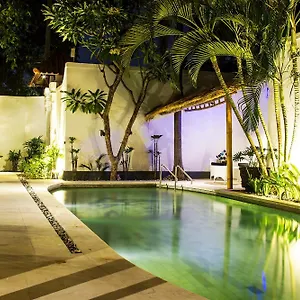 villa-gardenia-6-bedrooms-with-pool-in-seminyak.ubudhotelsnow.com/